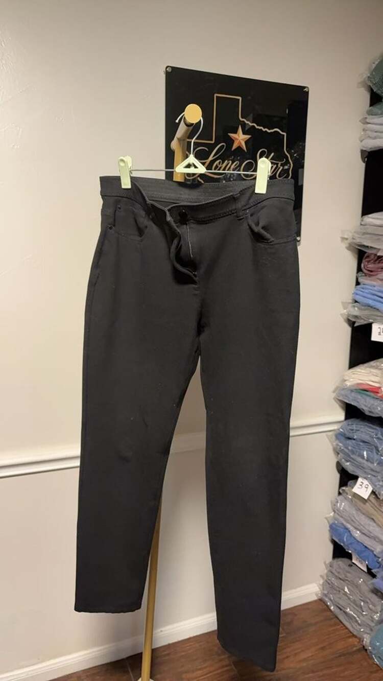 Chico's So Slimming Black Straight Leg Pants